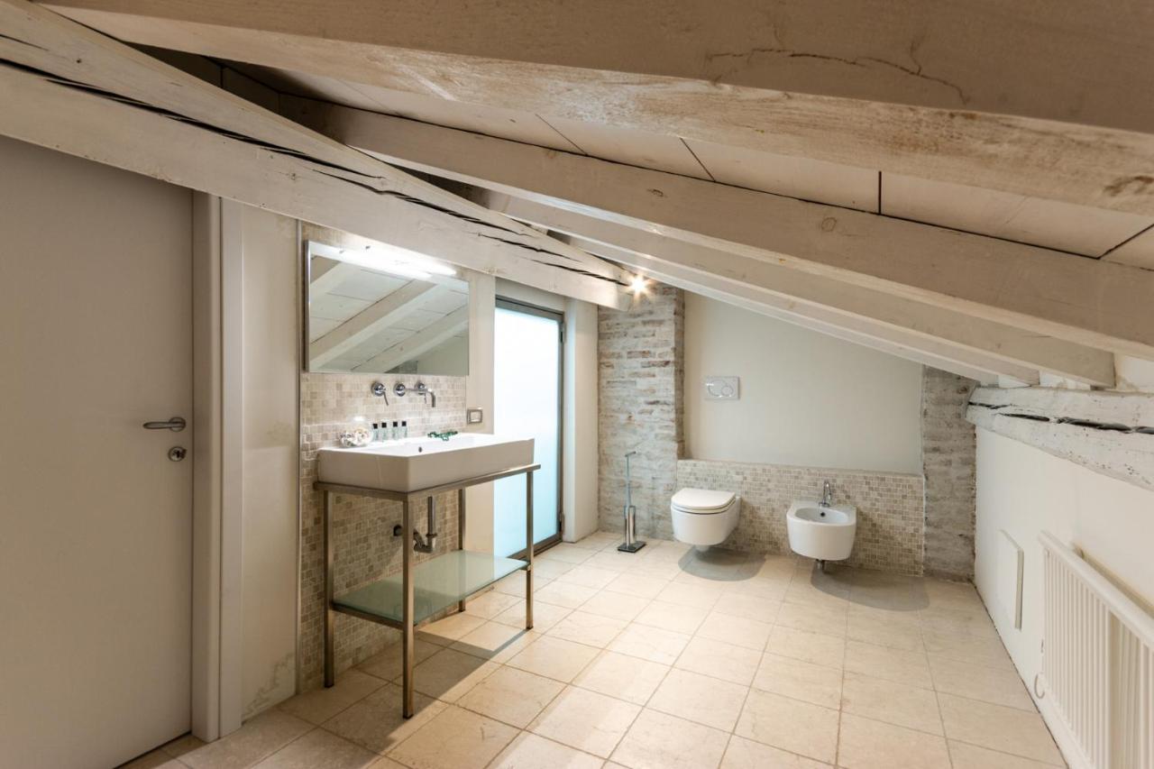 Smeraldo Suite - Smart Holiday Mantova Eksteriør bilde