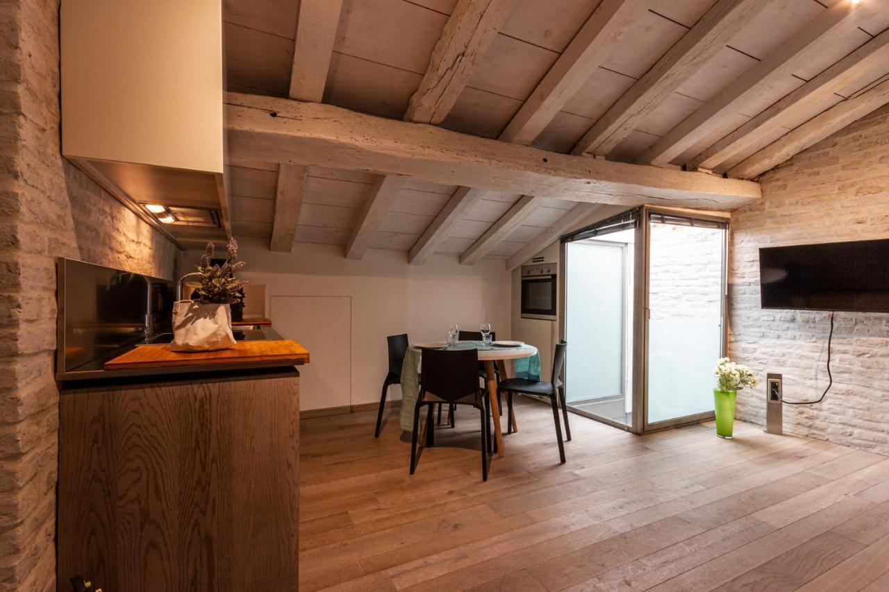 Smeraldo Suite - Smart Holiday Mantova Eksteriør bilde