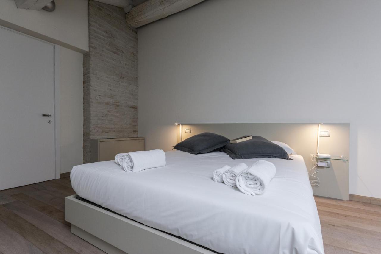 Smeraldo Suite - Smart Holiday Mantova Eksteriør bilde